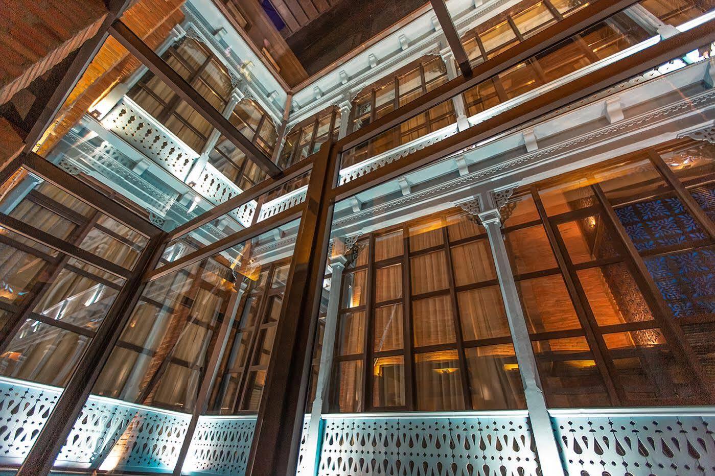 Royal Inn Tbilisi Luaran gambar