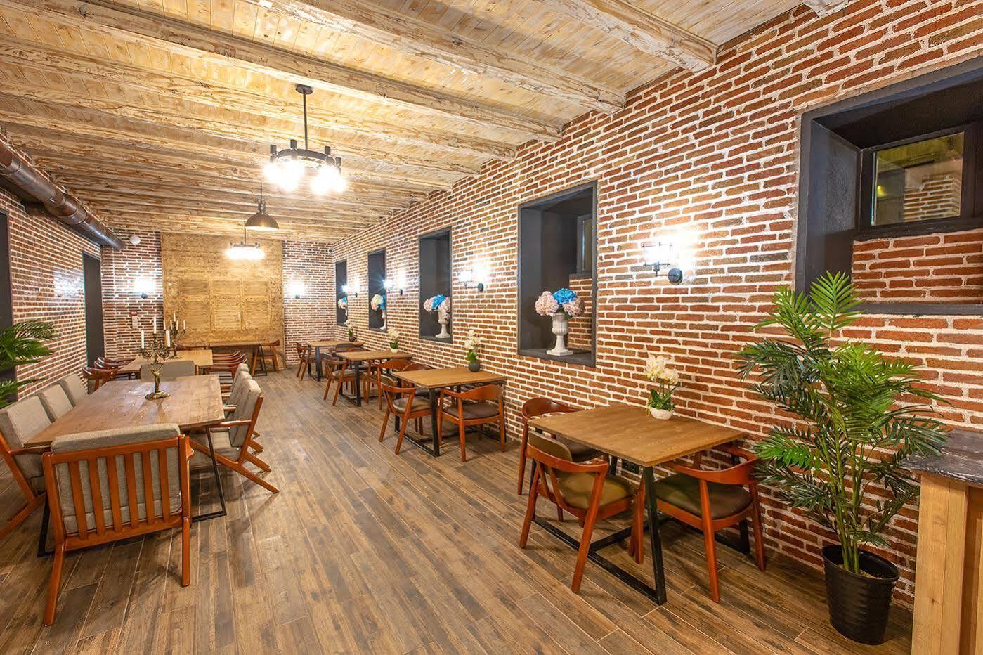 Royal Inn Tbilisi Luaran gambar